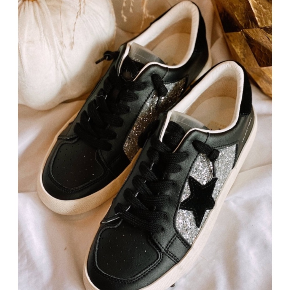 Brand New Black Vintage Havana Cambell Sneakers